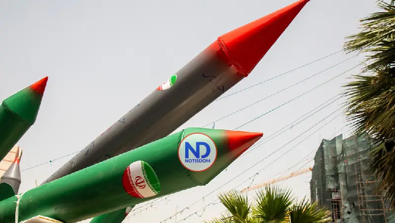 Dos misiles alcanzan barco EU ignoraron advertencia iraní
