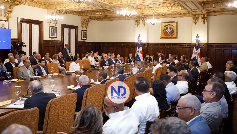NOTISDOM FOTOS PF2026 2026 05 01T000252.223 Gobierno activa plan de austeridad ante crisis en Medio Oriente y blinda la economía dominicana