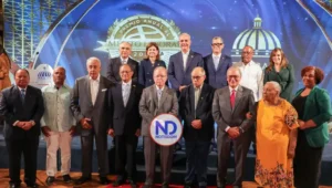 Gobierno, empresarios y trabajadores sellan alianza por el empleo digno en histórico premio laboral