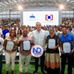 Abinader entrega 1,500 títulos en Nuevo Domingo Savio y eleva a 3,500 beneficiarios