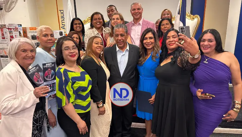 Lealtad Política celebra a las madres dominicanas en Nueva York junto al congresista Adriano Espaillat 6 NOTISDOM FOTOS PF2026 2026 05 31T105808.710 Lealtad Política celebra a las madres dominicanas en Nueva York junto al congresista Adriano Espaillat