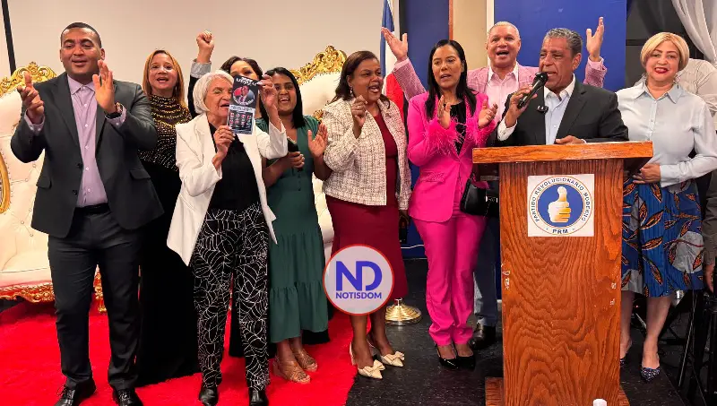 Lealtad Política celebra a las madres dominicanas en Nueva York junto al congresista Adriano Espaillat 10 NOTISDOM FOTOS PF2026 2026 05 31T111656.527 Lealtad Política celebra a las madres dominicanas en Nueva York junto al congresista Adriano Espaillat