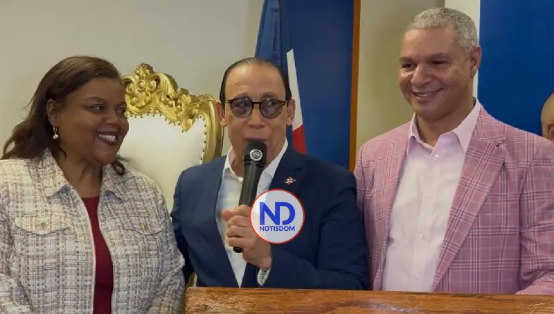 NOTISDOM FOTOS PF2026 2026 05 31T214202.942 Lealtad Política reúne a Cirilo Moronta y Adriano Espaillat en homenaje a las madres dominicanas