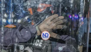 Decretan toque de queda en Newark tras disturbios frente centro de detención de migrantes