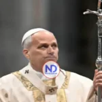 El papa critica una economía que prefiere el comercio de armas al respeto por la vida