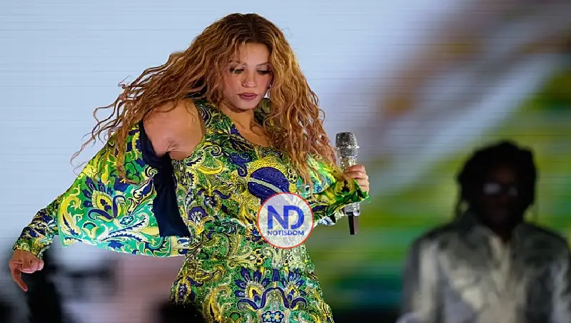 Shakira reúne a dos millones de personas en Copacabana Brasil 2 Shakira reúne a dos millones de personas en Copacabana Brasil