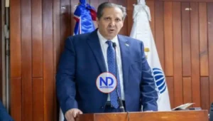 Víctor Atallah destacó este 12 de mayo del 2026 que esta medida garantiza no solo estabilidad laboral, sino también mejores condiciones para el personal beneficiado.