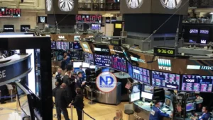 Wall Street sube por resultados empresariales y caída del petróleo y cierra un mes sólido