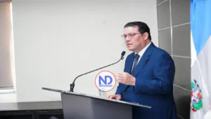 “A los políticos nos toca sacrificarnos”: Sanz Lovatón defiende recorte y medidas de ahorro del Gobierno
