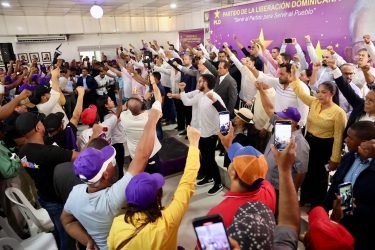 nuevos miembros DEL PLD Danilo ve sospechosa decisión JCE de suspender las encuestas