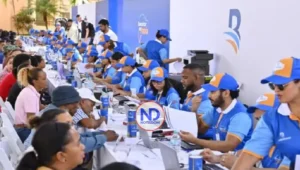 Cientos acuden a bancarización del Banco de Reservas en SFM