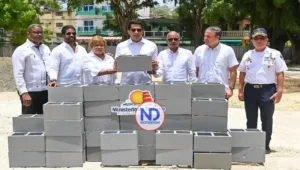 David Collado inicia malecón, plaza y parque en Boca Chica