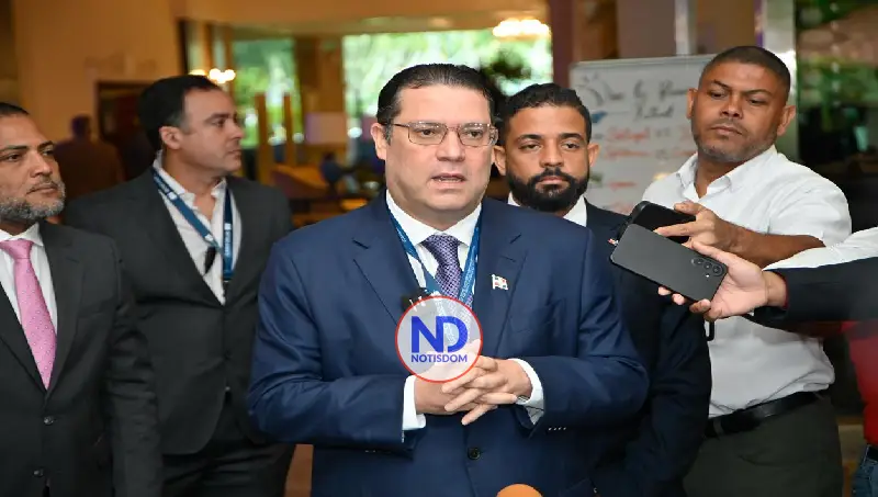 Yayo Sanz Lovatón defiende plan anticrisis y asegura es para sostener la economía