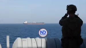 Irán anuncia cierre estrecho de Ormuz a todas embarcaciones