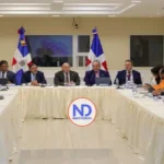 Ministro de Hacienda defiende proyecto de reajuste tributario