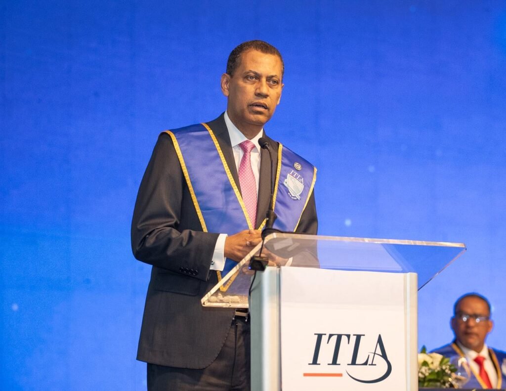 Abinader encabeza graduación ordinaria del ITLA; fueron investidos 642 profesionales tecnológicos 7 Guido Gomez Mazara 22 Abinader encabeza graduación ordinaria del ITLA; fueron investidos 642 profesionales tecnológicos