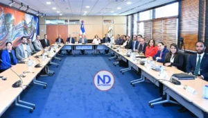 Gobernador Valdez Albizu y ministro Magín Díaz se reúnen con misión del FMI para iniciar ‘Staff Visit’ con RD