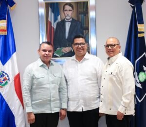 Julio Landron, Carlos Eleazar Reyes Quezada Y Dr. Ricardo Romero