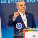 Abinader llama a la juventud a convertirse guardiana de ética