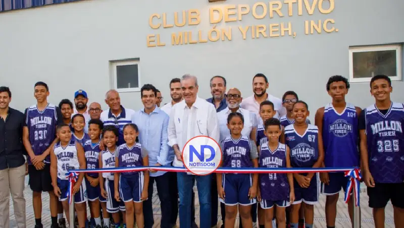 Abinader entrega dos obras deportivas en Santo Domingo