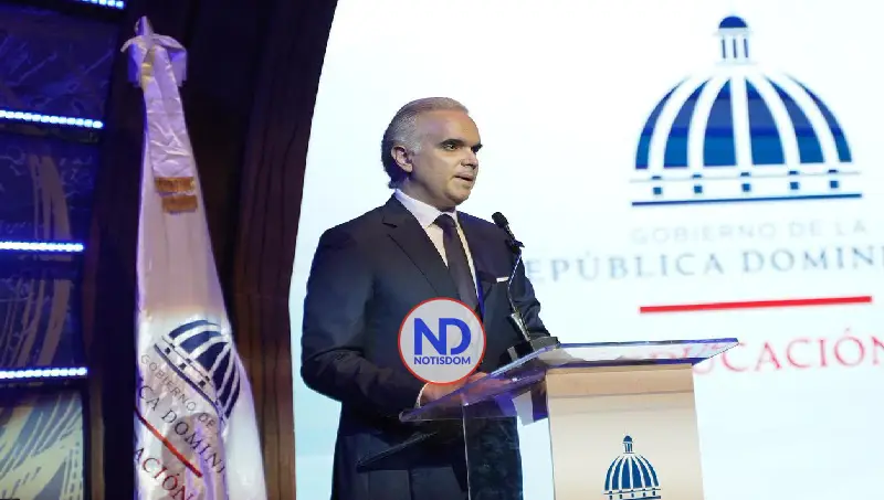Luis Miguel De Camps inaugura muestra nacional de la Modalidad en Artes en el Teatro Nacional 2 Luis Miguel De Camps inaugura muestra nacional de la Modalidad en Artes en el Teatro Nacional