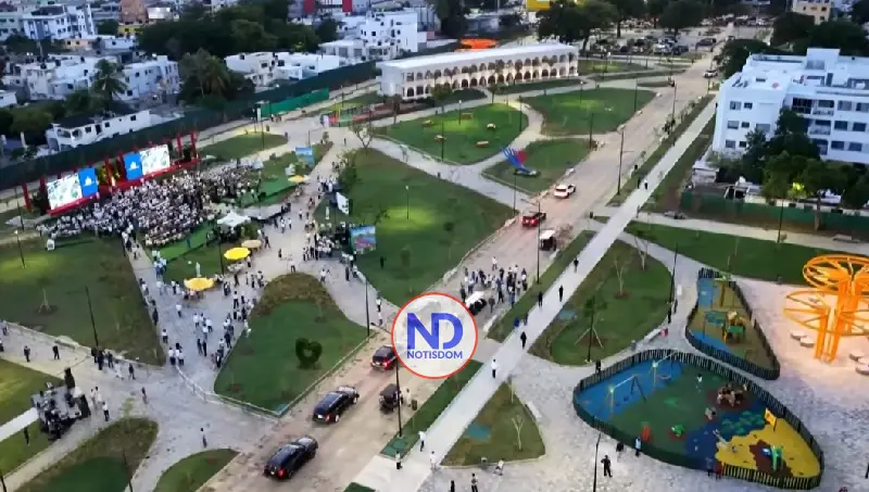 Presidente RD y Alcaldesa DN inauguran Paseo 30 de Mayo 2 Presidente RD y Alcaldesa DN inauguran Paseo 30 de Mayo