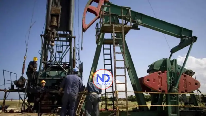 Precio petróleo cierra a la baja en los mercados internacionales