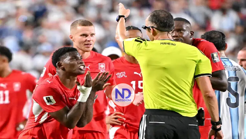 La IFAB admite que la expulsión de Embolo ante Argentina fue un error arbitral