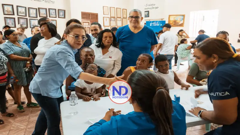 Carolina Mejía lleva operativo médico a la Ciudad Colonial; beneficia a más de 160 personas