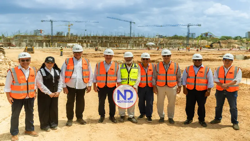 Banco Popular constata avances de City Center en Santo Domingo Este