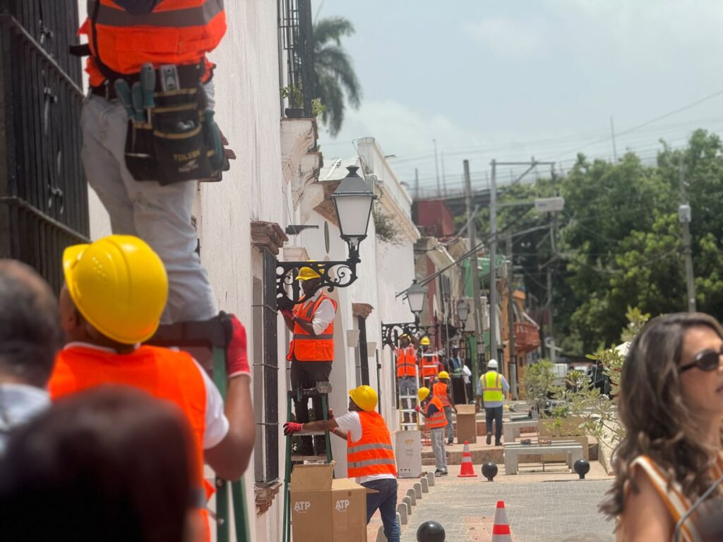 Especialistas y autoridades destacan restauración del Alcázar de Colón como un paso clave para preservar el patrimonio 4 Ciudad Colonial Especialistas y autoridades destacan restauración del Alcázar de Colón como un paso clave para preservar el patrimonio