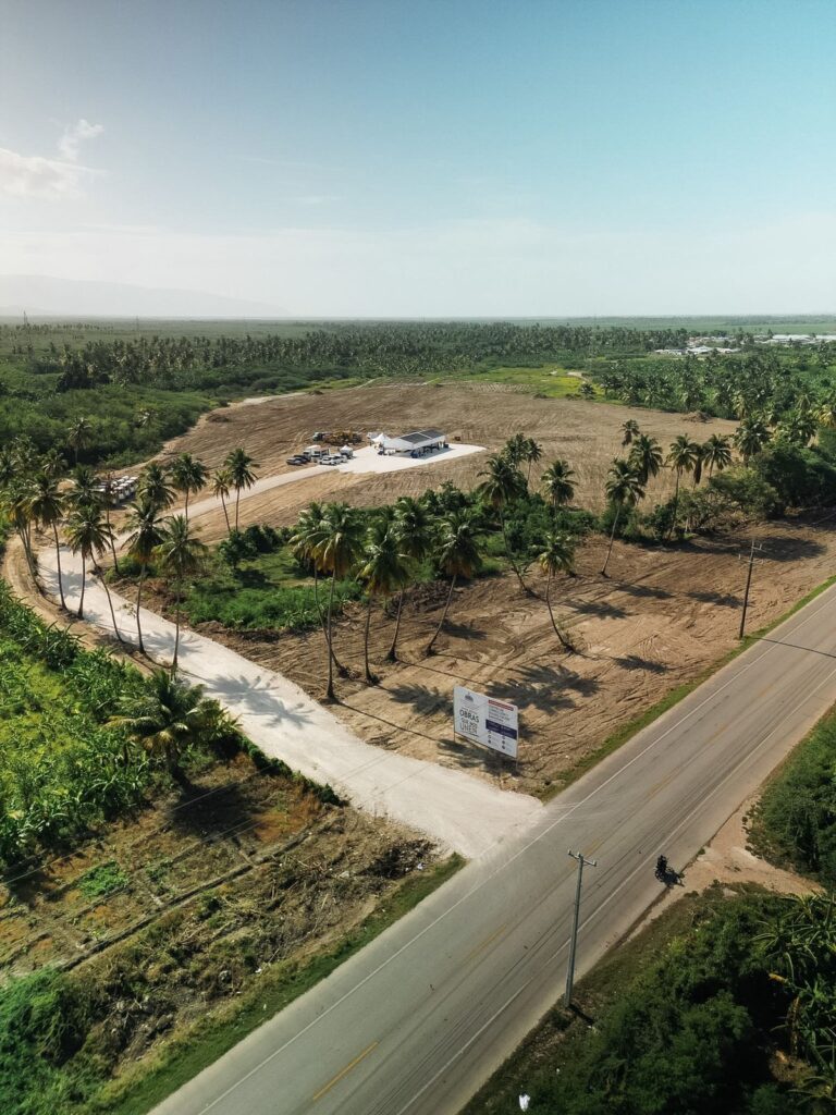 Mivhed inicia construcción del CCR Barahona con capacidad para 800 internos 3 Construccion de CCR Barahona 1 Mivhed inicia construcción del CCR Barahona con capacidad para 800 internos