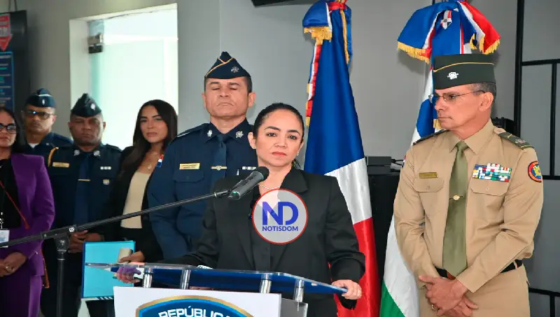 Faride responde a quienes piden su renuncia: “Pues no. Yo estoy cumpliendo el compromiso con el trabajo”
