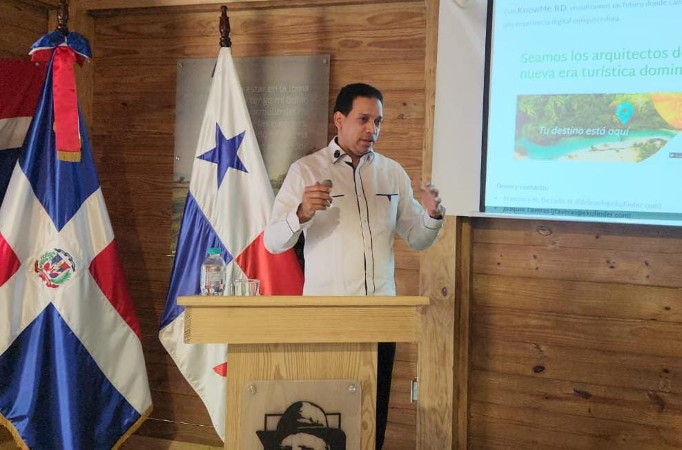 Francisco de Leon 1 Aseguran que más del 70 % de las decisiones de viaje se toman desde el celular