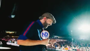 Juan Luis conquista Mallorca, España; atrajo 8,500 fanáticos