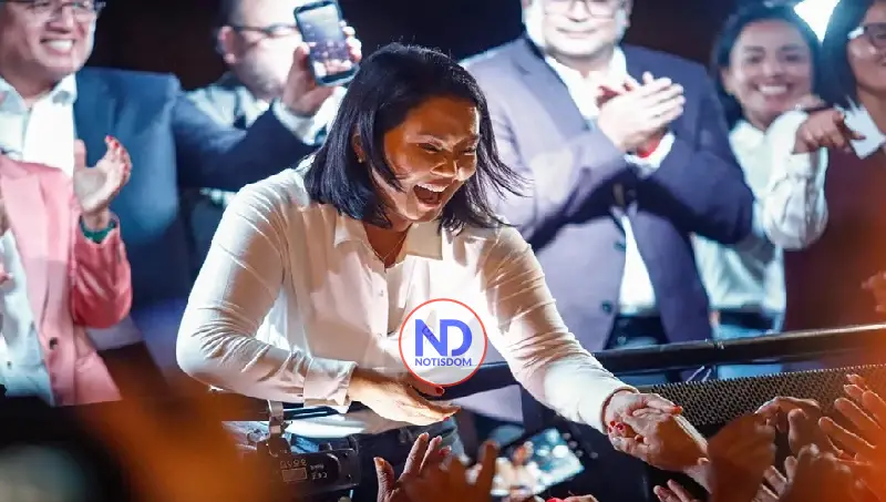 El Gobierno Perú inicia la transferencia gestión a Fujimori