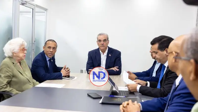 Presidente reafirma respaldo a unidad antifraude Contraloría