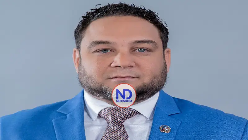 Manuel Cruz destaca el «creciente poderío» político y la estructura de Wellington Arnaud dentro del PRM