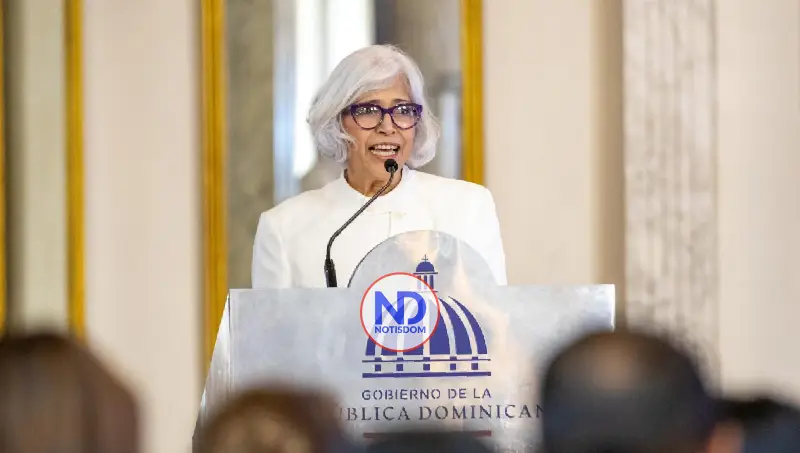 NOTISDOM FOTOS PF2026 2026 07 08T191346.382 Abinader reconoce a maestros ejemplares con la Medalla al Mérito Magisterial 2026 [Video]