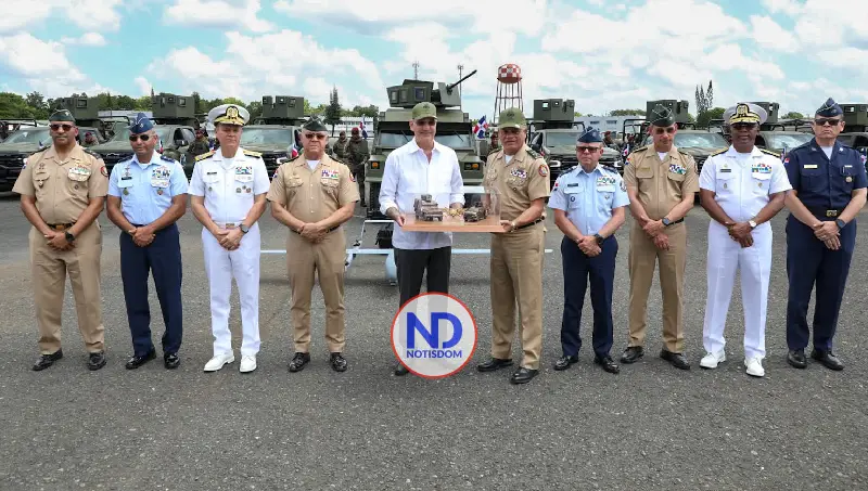 Abinader fortalece la defensa nacional con blindado Furia VBD-2, drones y modernos equipos militares