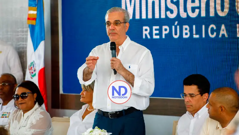 NOTISDOM FOTOS PF2026 2026 07 31T211826.456 Abinader entrega la nueva playa El Faro y anuncia un paquete de obras para SPM [video]