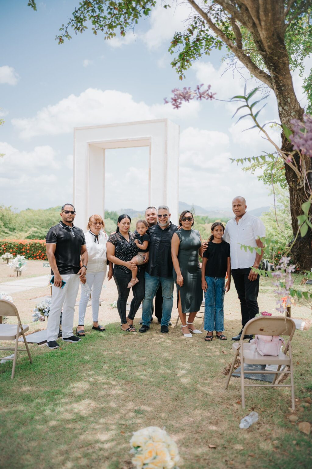 Puerta del Cielo conmemora el Día de los Padres con misa y siembra de árboles