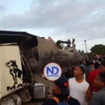 Explosión tanquero de gasolina deja dos muertos y un herido