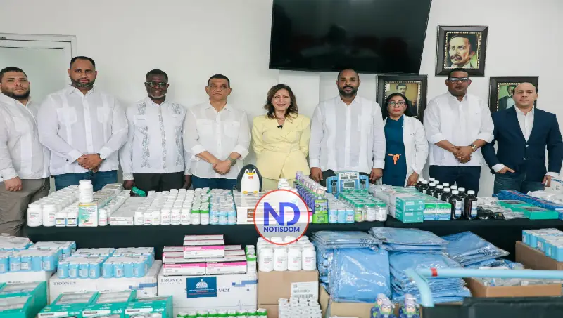 Entregan medicinas e insumos al hospital Jacinto Mañón