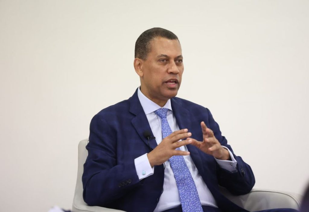 Guido Gomez Mazara ¿La entrada de Viettel podría reducir los precios de internet y telefonía en RD?
