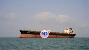Irán dice no cederá petróleo si EU mantiene guerra económica