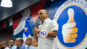 Joaquín Fernández es ratificado como secretario general de la Juventud Revolucionaria Moderna