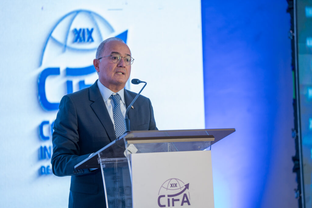 Juan Lehoux Especialistas destacan importancia de anticipar riesgos para fortalecer la resiliencia económica