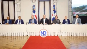 Gobierno entrega de títulos de parques nacionales al Estado