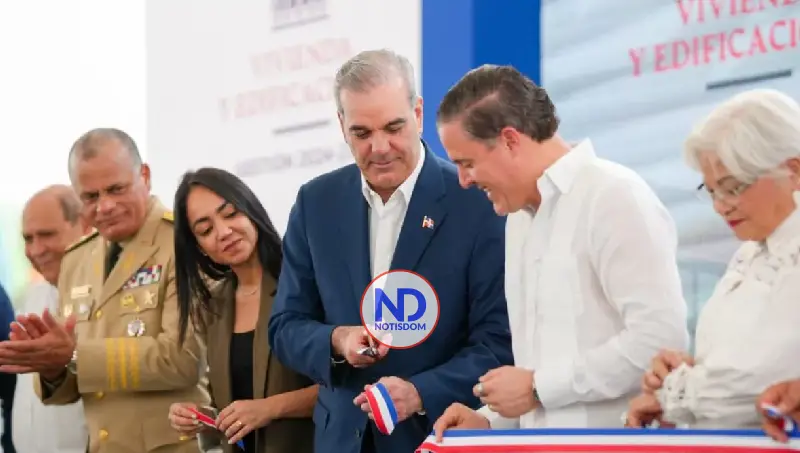 Presidente y ministro MIVED entregan nuevas instalaciones del Instituto Policial de Educación Superior (IPES)